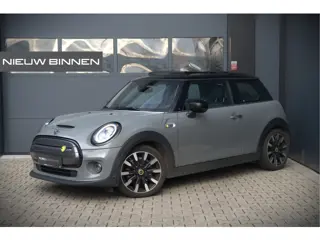 MINI Mini Electric Yours 33 kWh | Panoramadak | Harman Kardon | Head-Up Display | Union Jack | Black
