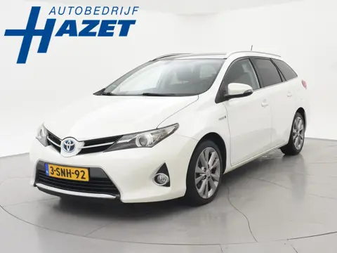 Toyota Auris Touring Sports 1.8 HYBRID AUT. + PANORAMA | CAMERA | NAVIGATIE | 17 INCH | PRIVACY GLAS