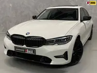 BMW 3-serie 320i Executive Edition /Dakje /Camera /Trekhaak