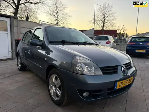 Renault Clio 1.2-16V Campus Zuinig/Nieuwe APK