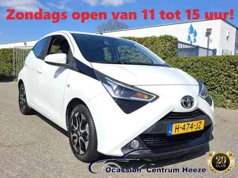 Toyota Aygo 1.0 VVT-i x-Joy AUT! Camera! Carplay! Apk 12-2027! Zondag OPEN!