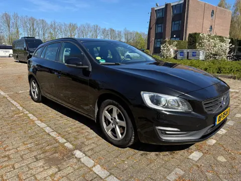 Volvo V60 2.0 D3 Summum Euro 6 Automaat Cruise Climate