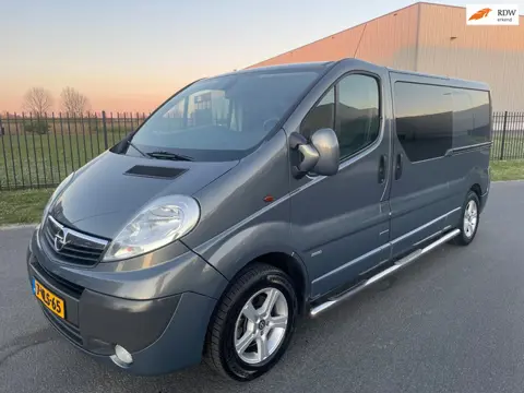 Opel Vivaro 2.5 CDTI L2H1 DC|146pk|Airco|Cruise|Navi|2x Schuifdeur |Leer|Stoelverw