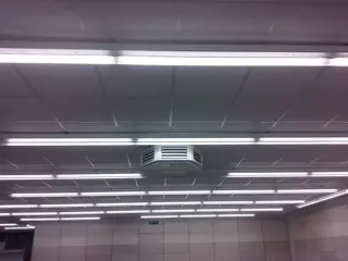 Complete verlichting voor, werkplaats winkel, kantoor ed.