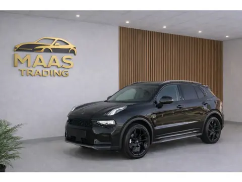 Lynk & Co 01 1.5 Plug in Hybrid Black Edition Bomvol