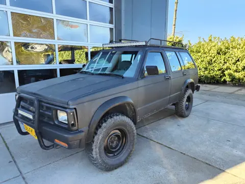 Chevrolet USA Blazer S-10 Hardtop v6 4x4