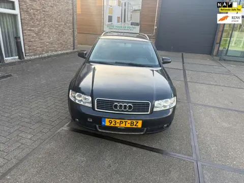 Audi A4 Avant 2.0 ((( nieuwe Apk )))