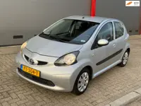 Toyota Aygo 1.0-12V +