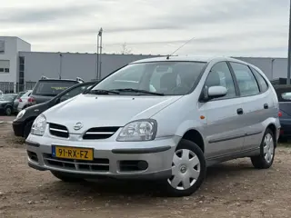 Nissan Almera Tino 1.8 Visia/ LAAG KM