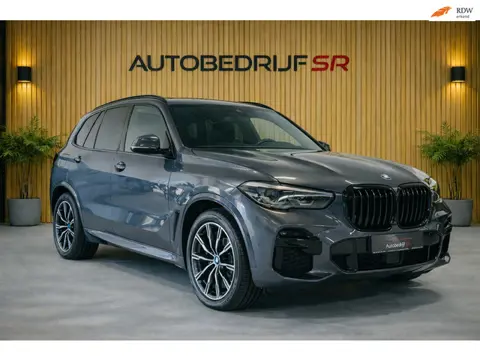 BMW X5 XDrive45e High Executive M-Sport M Pakket! Panoramadak! Trekhaak! Camera! Dealer onderhouden!