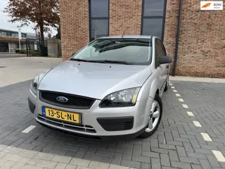 Ford Focus 1.6-16V Champion