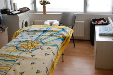 spannnede massage aangeboden door Man