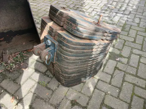 New Holland Frontgewichten 45 KG