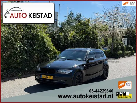 BMW 1-serie 116i 5-DEURS 6-BAK AIRCO/CARPLAY! NETTE STAAT!