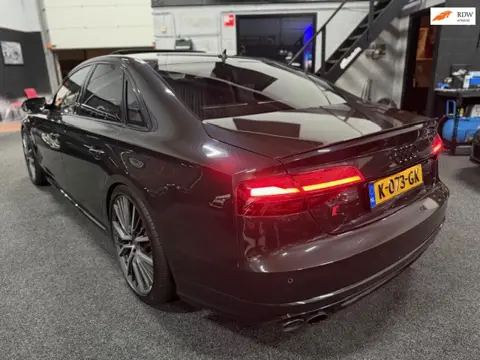 Audi A8 4.0 TFSI S8 plus quattro Pro Line+