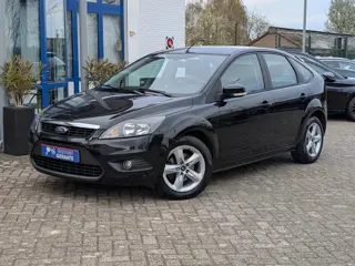Ford Focus 1.6 Titanium | Cruise Control, Parkeersensoren, Bluetooth, Airco, 5 deurs, 16 inch, weini
