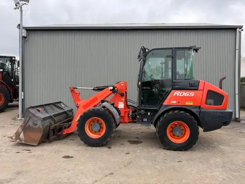 Kubota R 065 (bj 2015)
