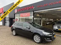 Opel Astra Sports Tourer 1.4 Turbo Blitz 2 EIGENAAR * NL * DEALERONDERHOUDEN * ALL SEASON BANDEN