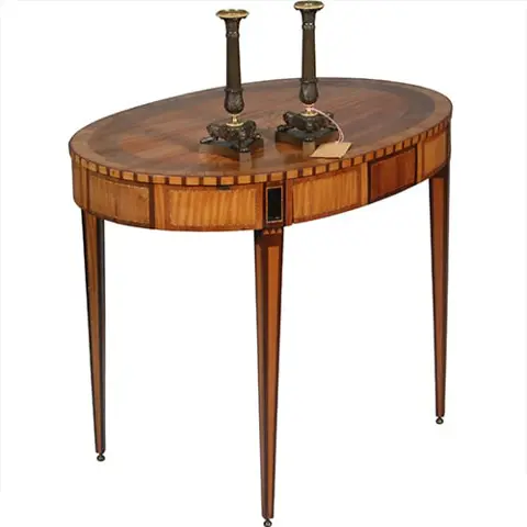 Ovale satijnhouten Louis Seize theetafel met ebben, noten en wengé ca 1790