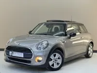 MINI Mini 1.5 Cooper Salt Business Origineel Nederlands, Panoramadak, Camera, Navigatie, Stoelverwar