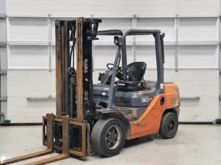 TOYOTA 02-8FDF30 2008 3.0T