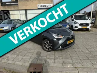 Toyota Aygo 1.0 VVT-i x-cite, 31.000 KM, Apple car play, Camera