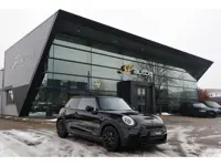 Mini Mini 2.0 Cooper S John Cooper Works JCW Panoramadak Black edition Schaalstoelen NLauto BOMVOL!!