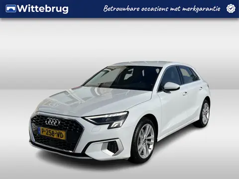 Audi A3 Sportback 30 TFSI Advanced edition / AUTOMAAT/ PARKEERSENSOREN V+A/ SMARTPHONE INTERFACE/ CR