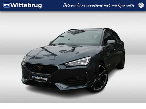 CUPRA Leon Sportstourer 1.4 e-Hybrid 245pk DSG VZ Performance / Navigatie / LM 19 inch / Full Link A