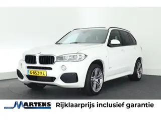 BMW X5 xDrive30d 259pk High Executive M-Sport Panoramadak Trekhaak Leder Memory Camera Keyless Navig