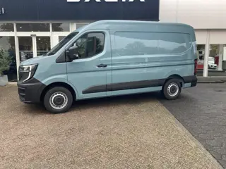 Renault Master T35 2.0 dCi 130 L2H2 Advance - Demo / Trekhaak