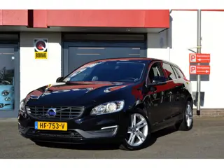 Volvo V60 2.0 T4 Summum, Automaat, Clima, Navi, Pdc,Trekhaak, Nette auto !