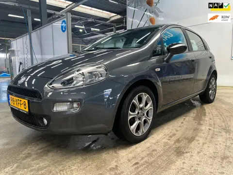 Fiat Punto Evo 0.9 TwinAir 5-DRS Cruise controle Airco APK bij aflevering