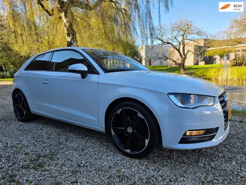 Audi A3 1.4 TFSI sport 18"ROTOR/airco/6-bak