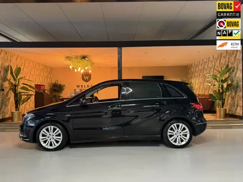 Mercedes-Benz B-klasse 180 Ambition NAP Garantie Afn. Trekhaak Cruise Navi Airco Led PDC Rijklaar