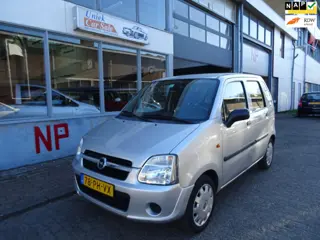 Opel Agila 1.2-16V Essentia