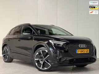 Audi Q4 e-tron 40 S-LINE COMPETITION 77 kWh SOH 95% l MATRIX l CARPLAY l CAMERA l ADAPT.CRUISE l ORG