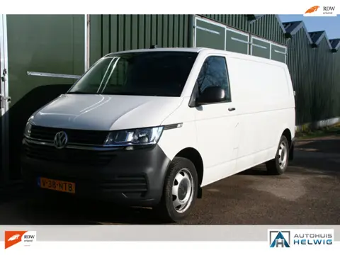 Volkswagen TRANSPORTER 6.1 2.0 TDI L2H1 3200 Comfortline 199 PK AIRCO, NAVIGATIE, TREKHAAK