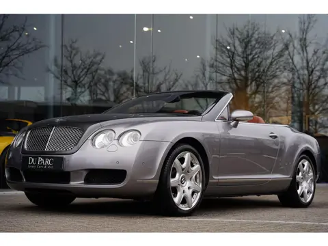 Bentley Continental GTC 6.0 W12 New service Bentley / EU Car / Two Tone