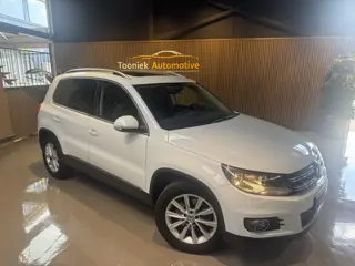 Volkswagen Tiguan 1.4 TSI Sport&Style Navigatie LMV  Dakrailing