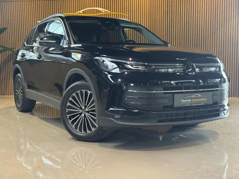 Volkswagen Tiguan 1.5 eHybrid Life Edition Navigatie LMV Stoelverwarming getint glas