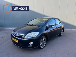 Toyota Auris 1.8 Full Hybrid Exe. HALF LEDER | CAMERA | NAP !