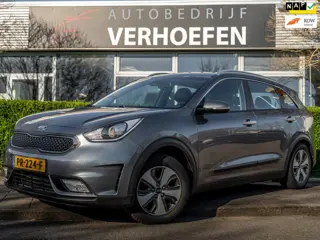 Kia Niro 1.6 GDi Hybrid DynamicLine - AUTOMAAT - APPLE CARPLAY - PARKEERCAMERA - TREKHAAK - LANE ASS
