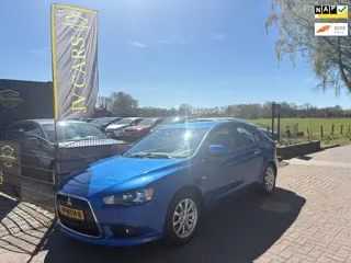 Mitsubishi Lancer Sportback 1.6 Edition Two LEER!AIRCO,STOELVERWARMING,REGENSENSOREN,PDC,CRUISE,BOOR