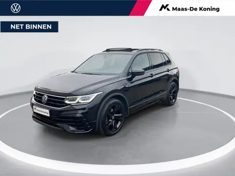 Volkswagen Tiguan 1.5 TSI 150pk DSG R-Line Black Style · Panoramadak · Matrix LED · Apple/Android Ca
