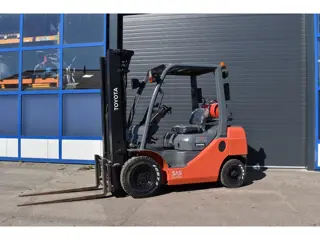 Toyota 2500 KG LPG Triple