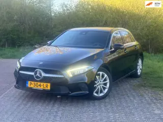 Mercedes-Benz A-klasse 200 Business Solution AMG Upgrade