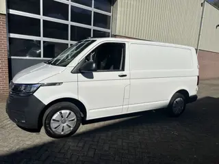 Volkswagen Transporter 2.0 TDI 150pk DSG L1H1 Airco,Cruise,Navi,Camer,Pdc,Trekh bedrijfswageninricht