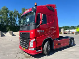 Volvo FH 4x2 460 PK Airco PTO NL TRUCK (bj 2017, automaat)