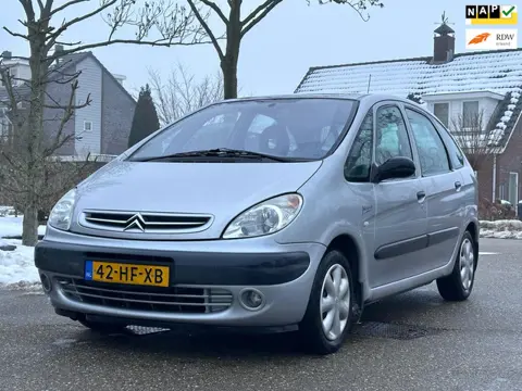 Citroen Xsara Picasso 1.8i-16V Airco*Trekhaak*25-08-2026 APK*NAP*Elektrische ramen*